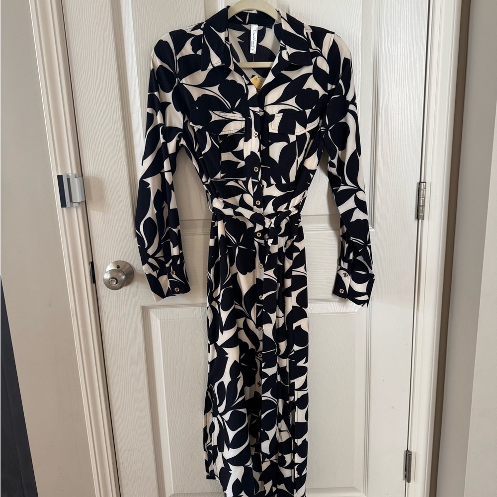 Stylish Black and White Leaf Print Dress